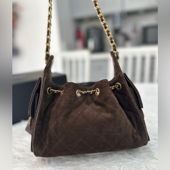 CHANEL 25 Mini Hobo Bag in suede dark brown - Picture 3 of 5
